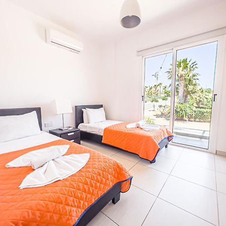 Nissini Villa #4 Ayia Napa Bagian luar foto