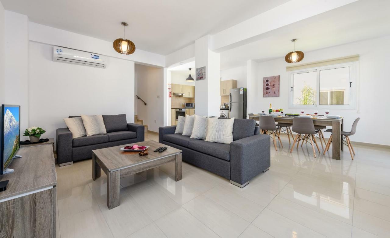 Nissini Villa #4 Ayia Napa Bagian luar foto